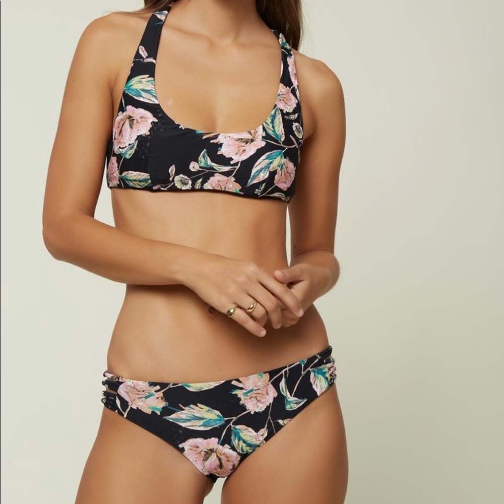 🌸👙 O’Neill bikini bottom 👙🌸 - Picture 5 of 13